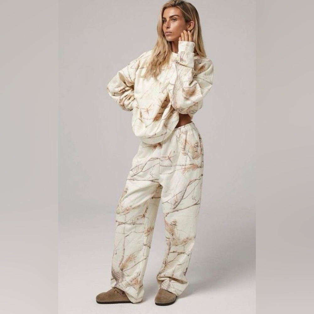 Dairy Boy Oversized Sand Camo Sweatpants & Crewneck Sweatshirt Set